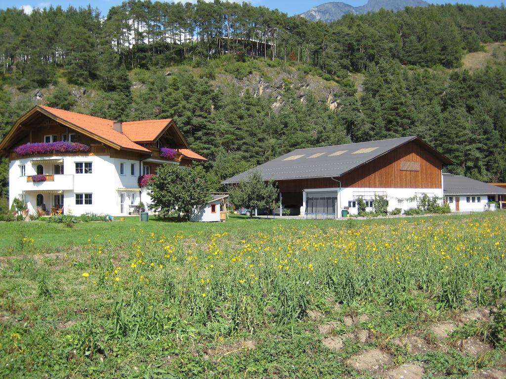 Ferienwohnung Gundolf Christine Arzl im Pitztal Habitación foto